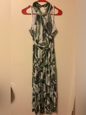 Kate and Lily Green Palm Leaf Halter Maxi Dress
